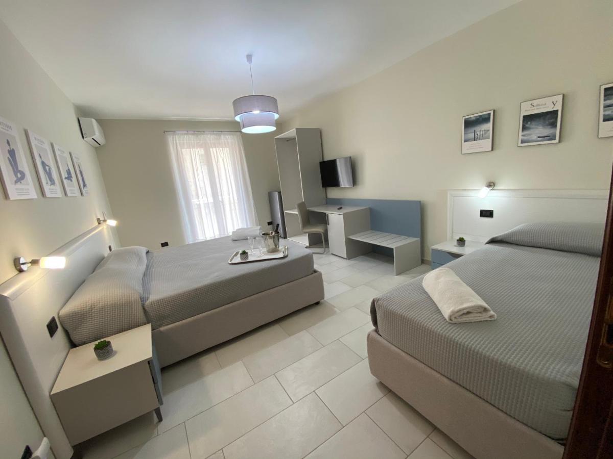 Scala Dei Turchi Palace Suites 雷阿尔蒙特 外观 照片