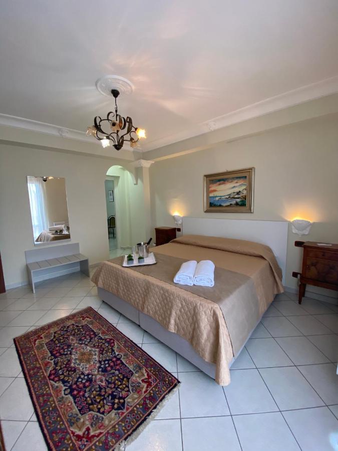 Scala Dei Turchi Palace Suites 雷阿尔蒙特 外观 照片